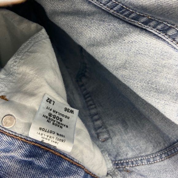 Levis 505 Men Regular Fit Light W36 L32 Blue Jeans - Picture 10 of 13